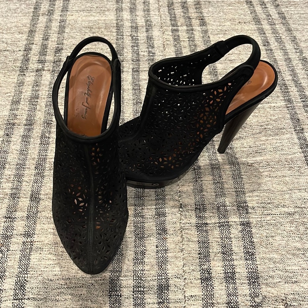 Elizabeth & James Platform Slingback Heels [9.5B]